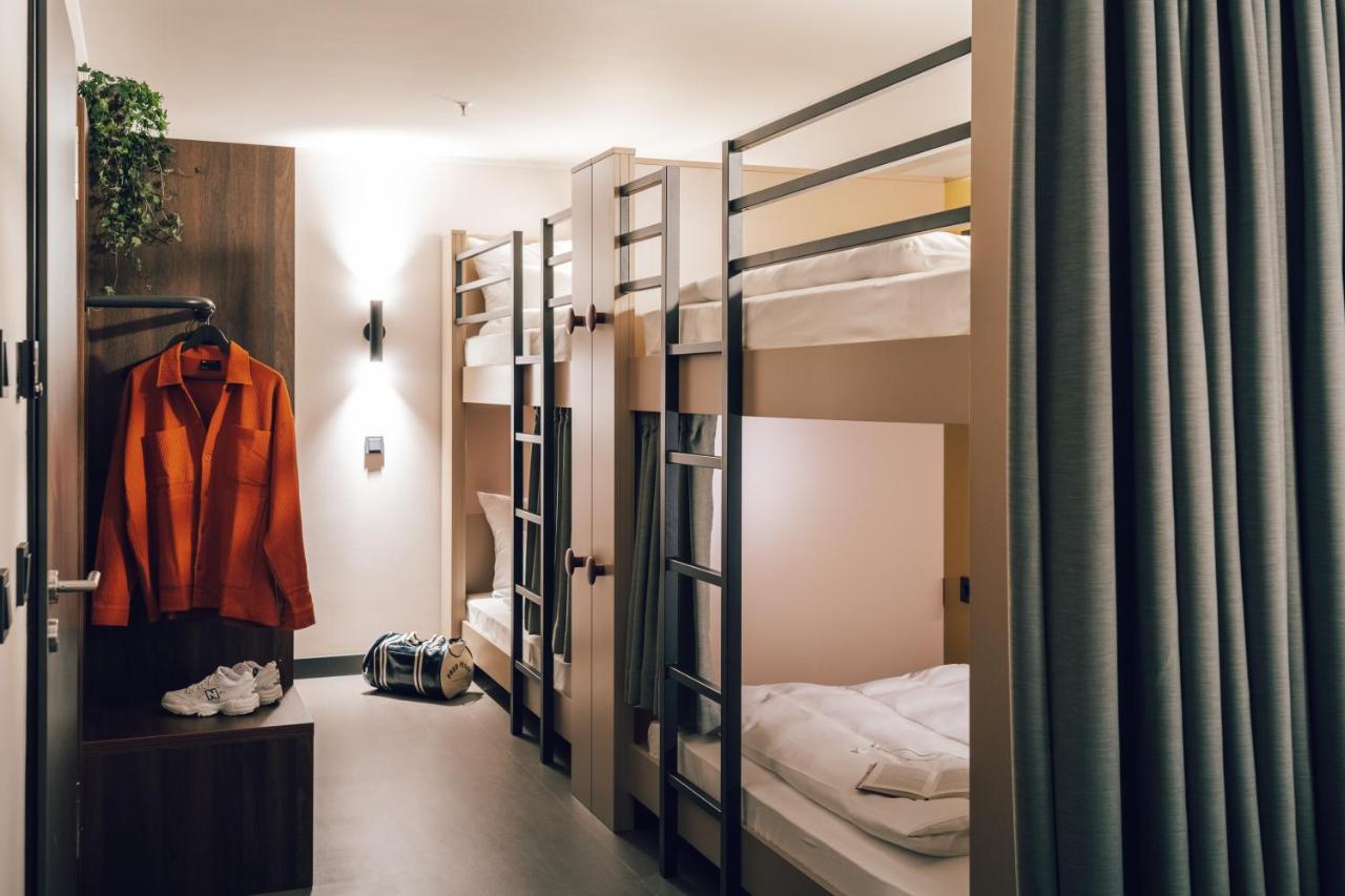 Aparthotel Revo 4*