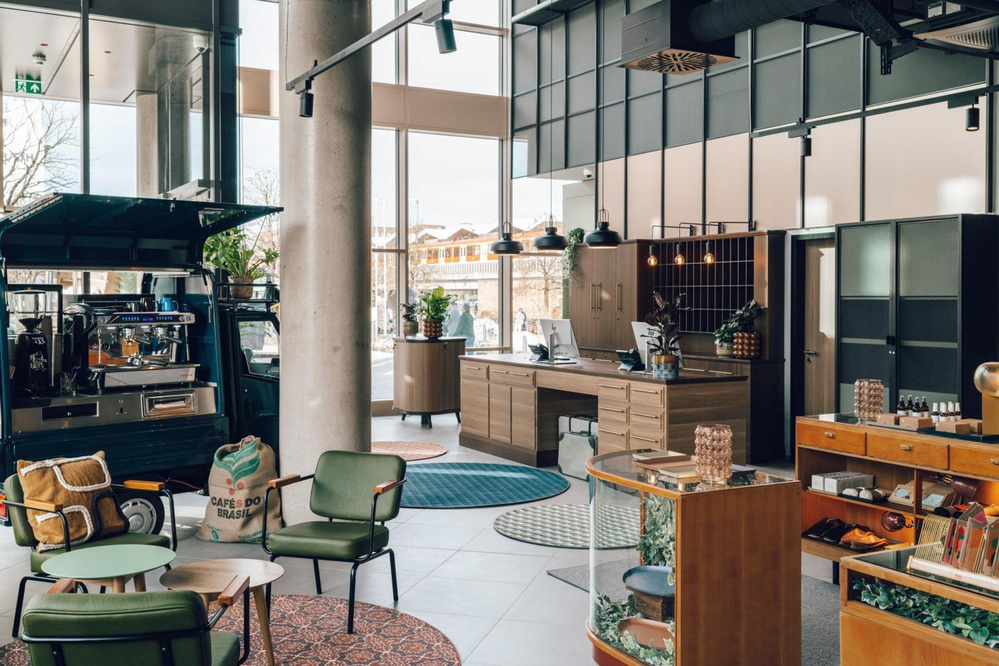 Revo 4* München